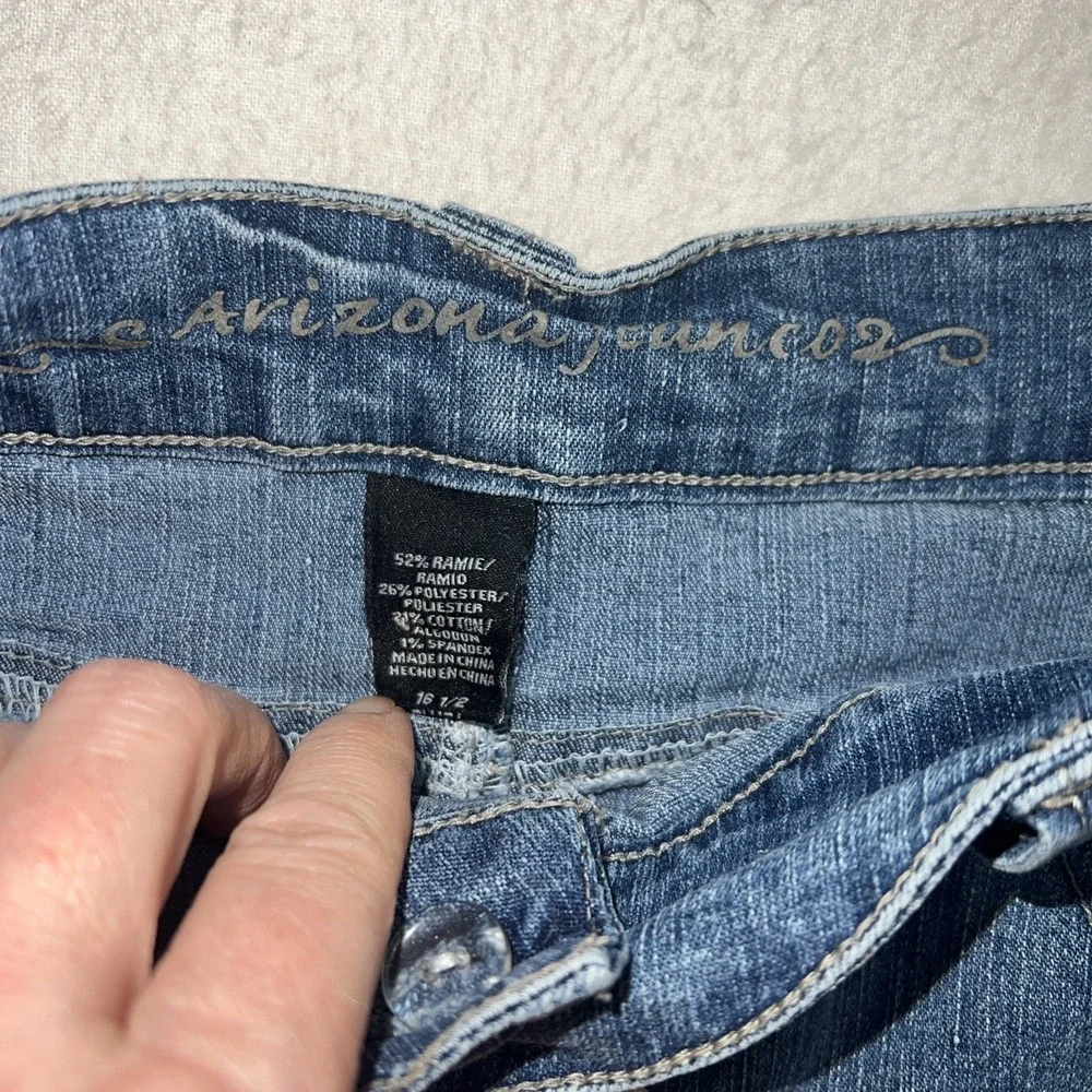 Arizona Jean Co. Y2K Denim Mini Skirt Embellished Raw Edge Sz 16.5‎